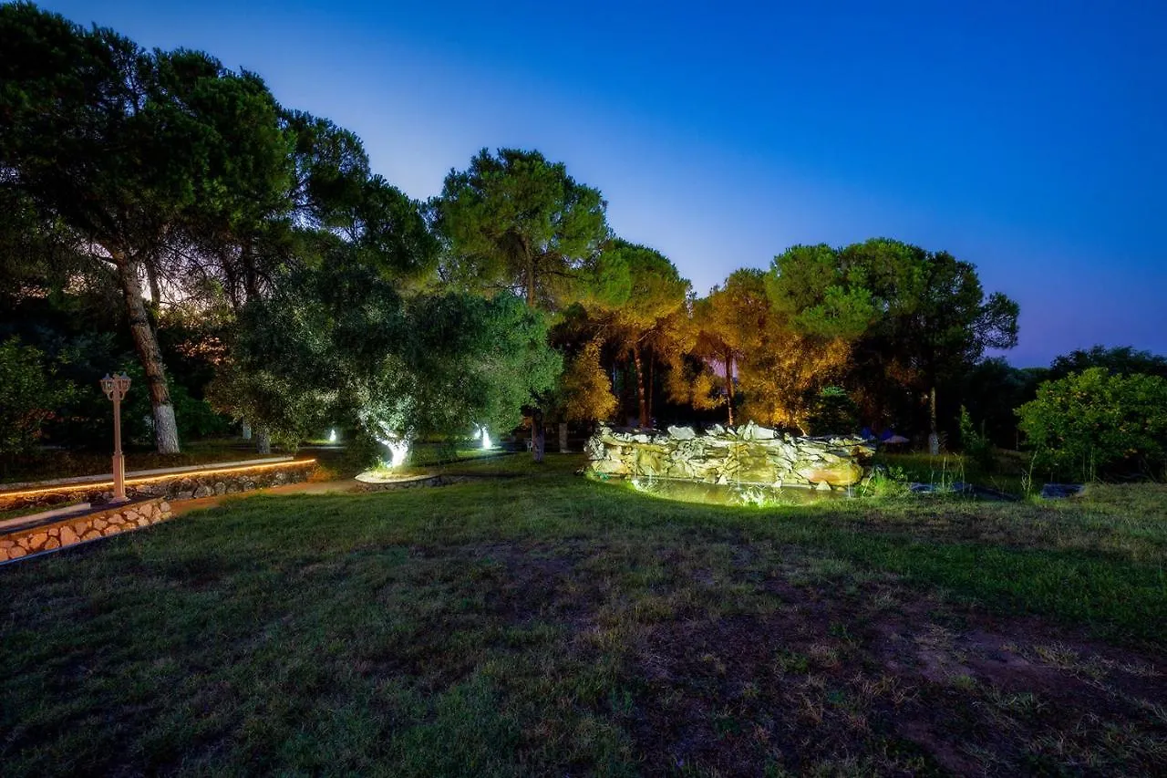 Petra Mare Suites Vourvourou Guest house